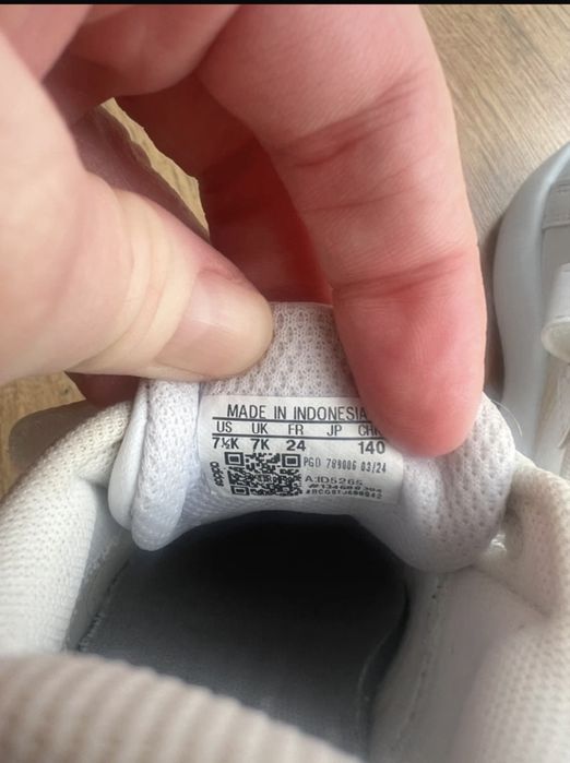 Papuci Adidas marime 24