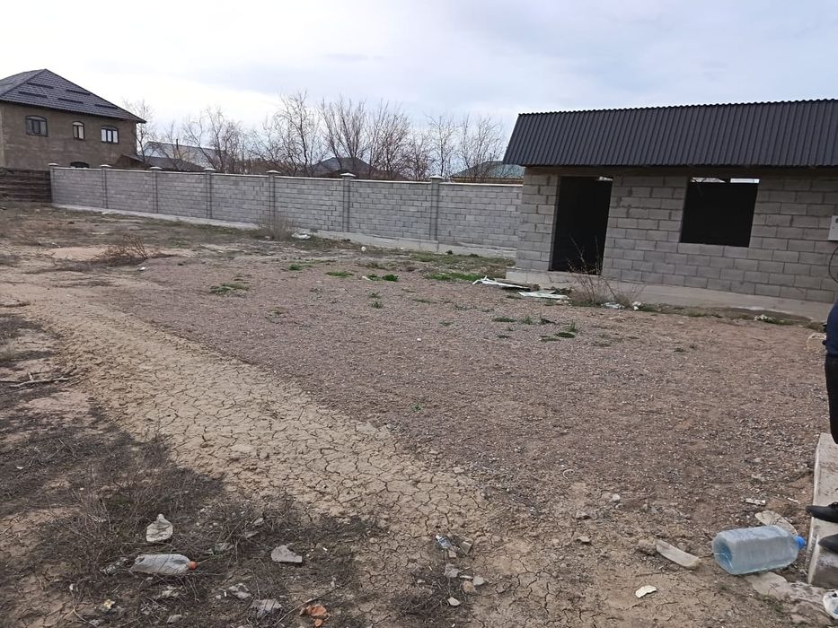 Участок огорожденный