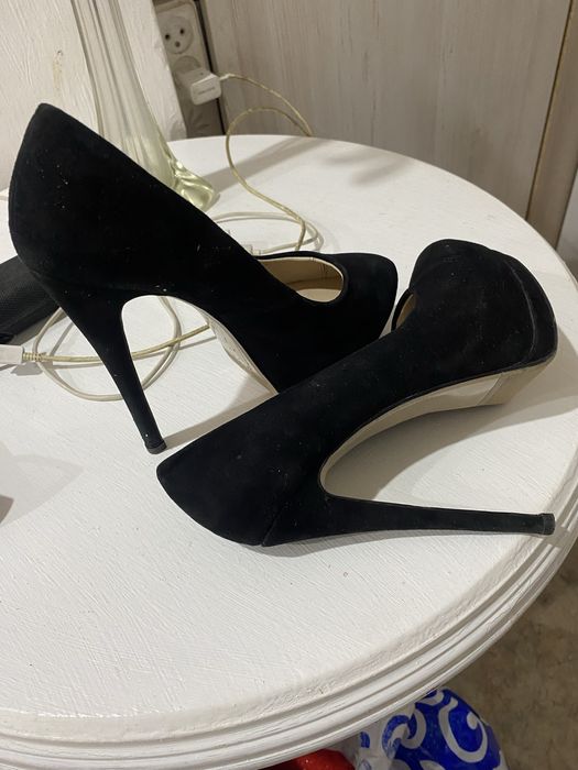 Туфли на каблуках