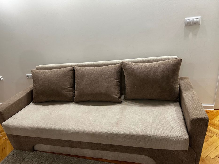 Разтегателен диван с ракла