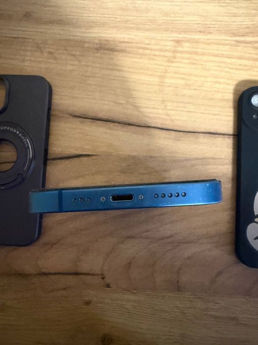 Продавам iPhone 13 – 128 GB