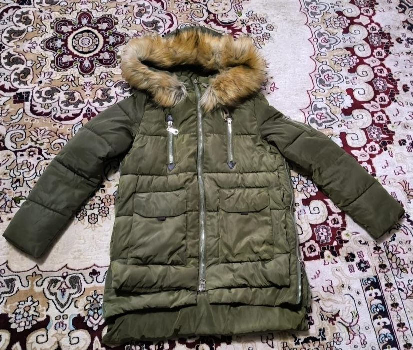 Продам зимнию куртку