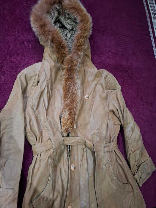 Пальто из натуральной кожи