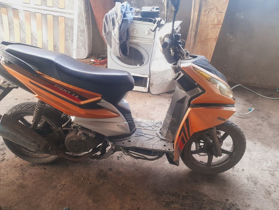 Продам мопед 140сс