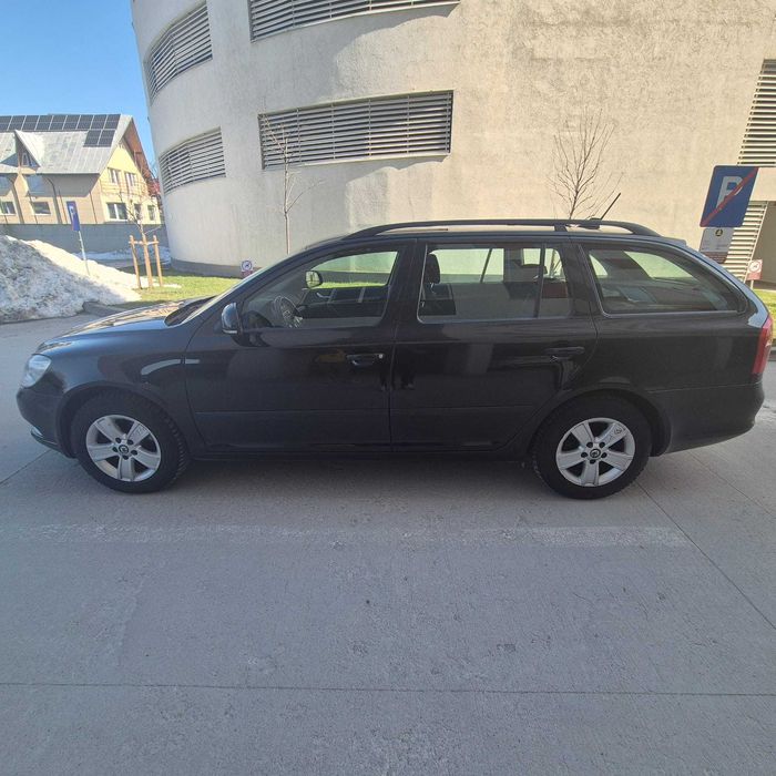 SKODA Octavia 2012 — imagine 5