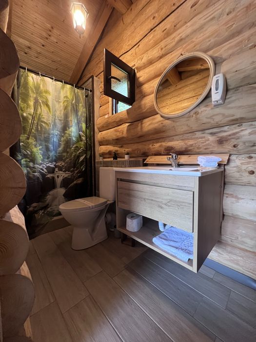 Cabanute cu piscina incalzita