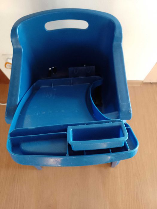 Scaun de masă profesional Rubbermaid