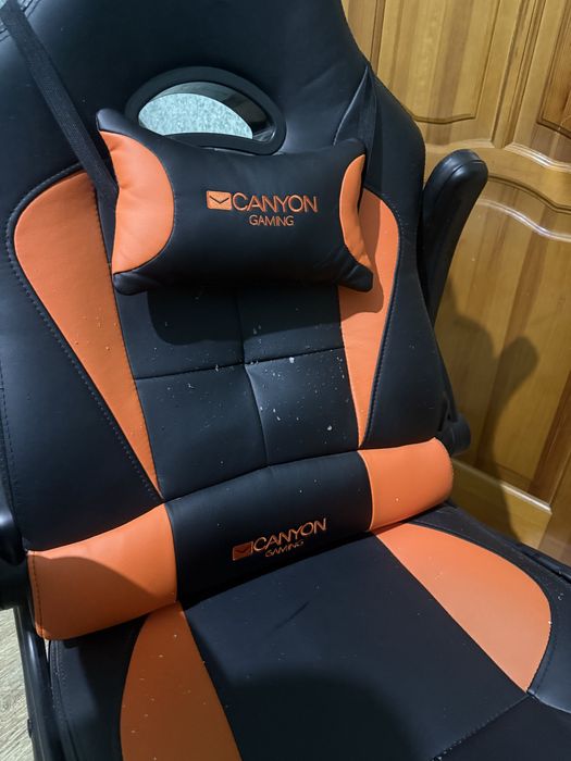 Продам игровое кресло CANYON