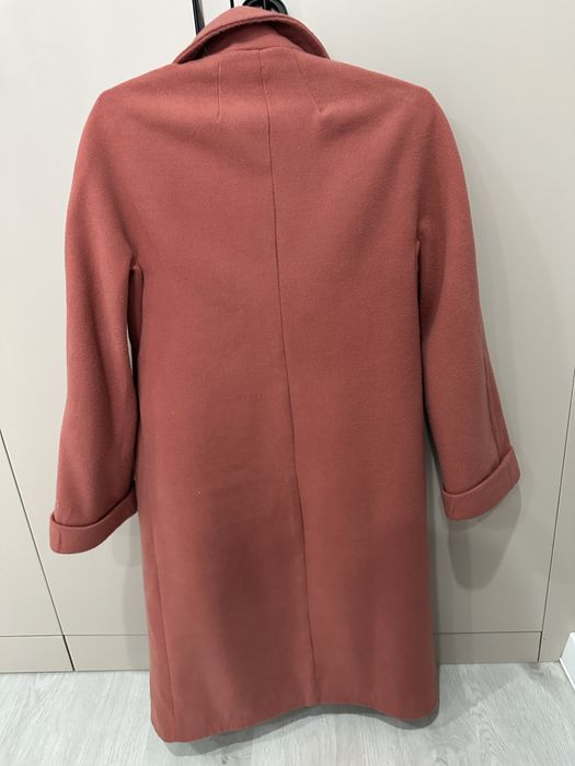 Продам пальто 46 размер