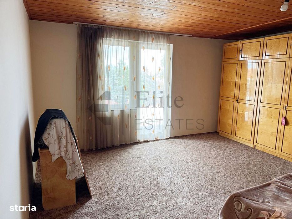 Spatiu comercial cu apartamente de vanzare In Nojorid