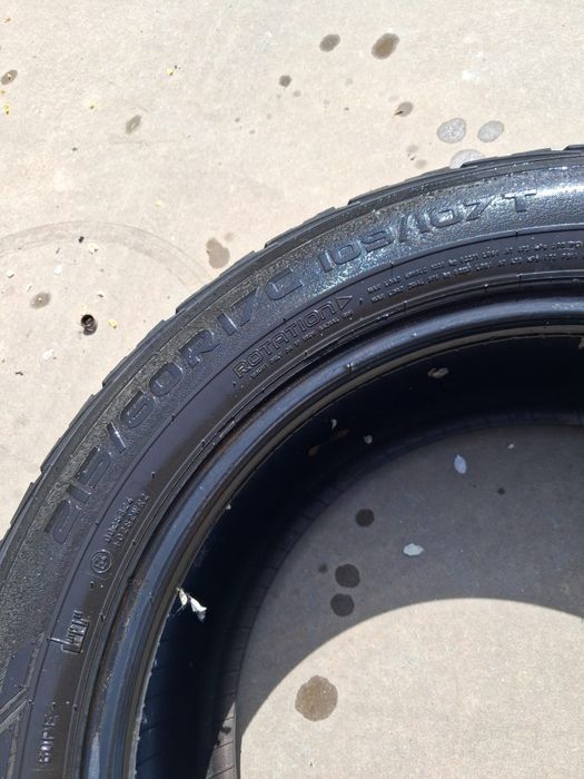 Anvelope iarna 225/60/17 și 215/60/17C.