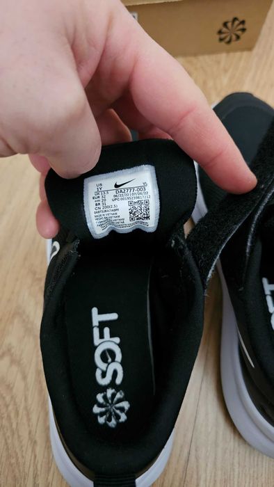 adidasi nike copii 32 cm