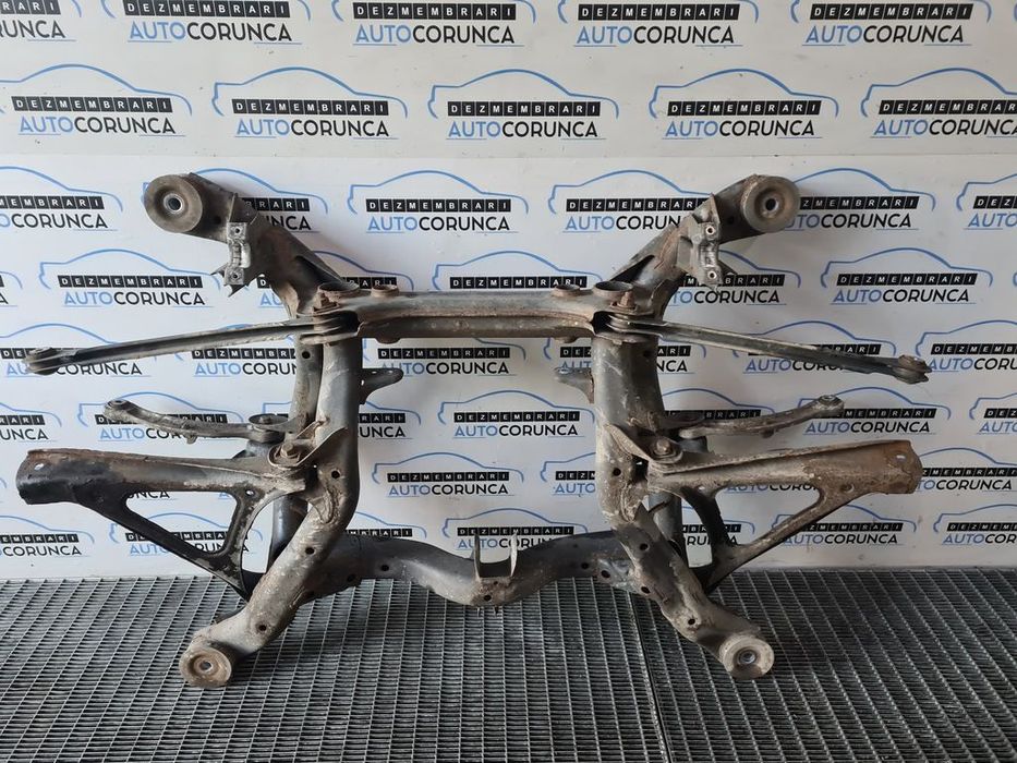 Punte spate Volkswagen Touareg 7P 3.0 TDI 2010 - 2014 SUV 4 Usi (1109) 4x4