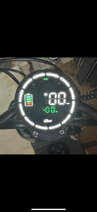 Продаю скутер танк 109