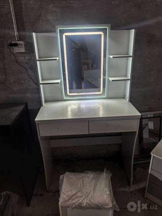 Kosmetik stol kreslo led oynali