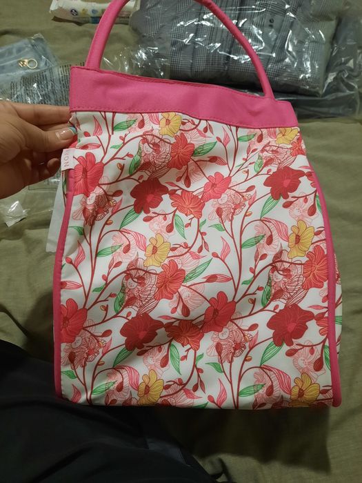 Плажни чанти Avon