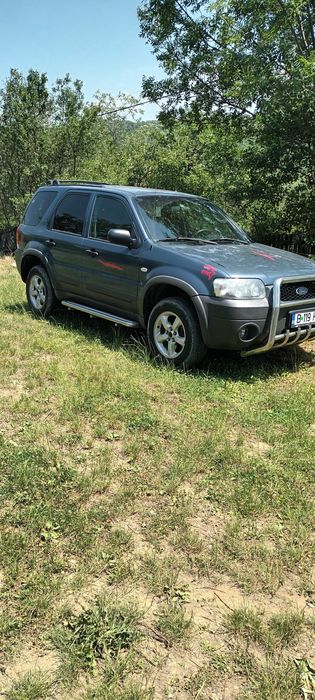 Dezmembrez ford Maverik 2.3si 2.0