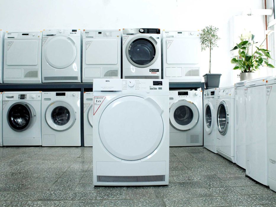 Uscator de haine Aeg 8000 series Lavatherm