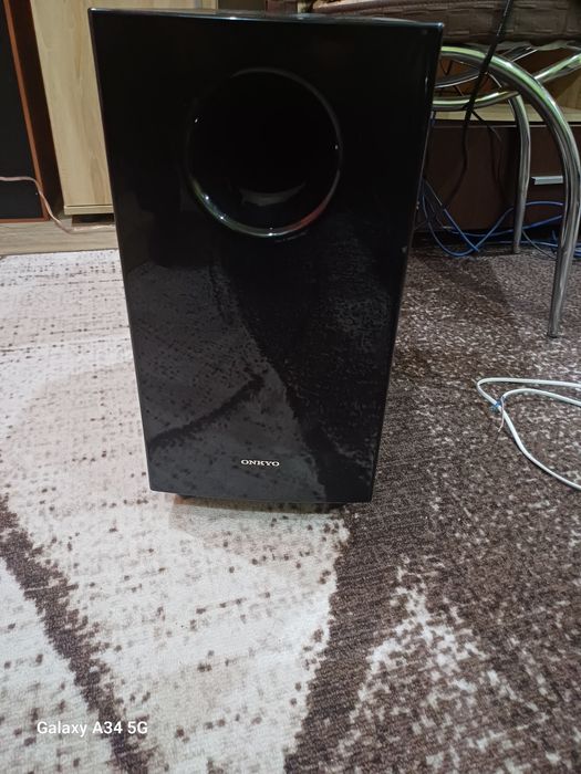 Продавам домашно кино