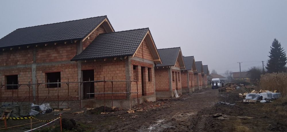 Acoperișuri și montaj