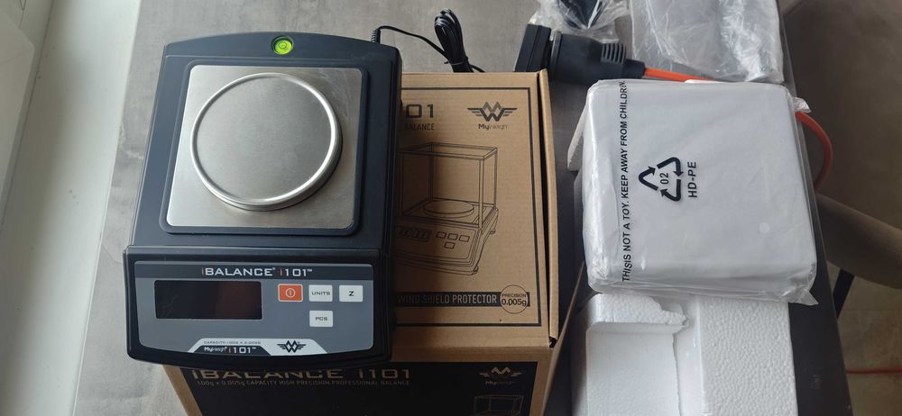 Прецизна настолна везна My Weigh iBalance i101