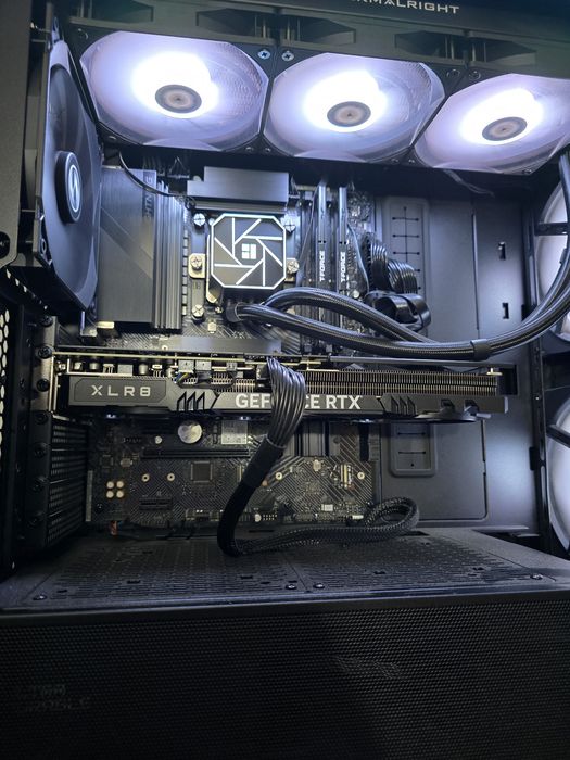 Продавам геймърски компютър i9 14900kf rtx 4070 super в гаранция