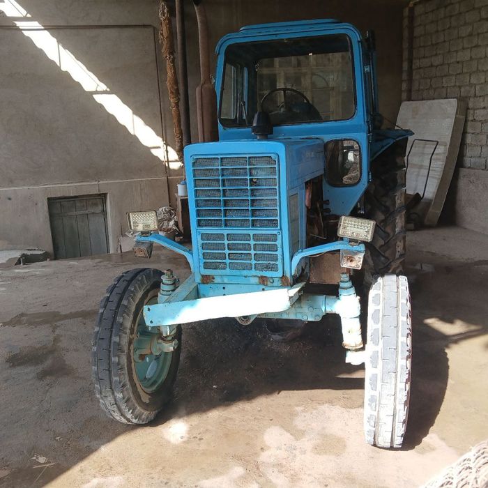 Traktor MTZ 80 Belarus