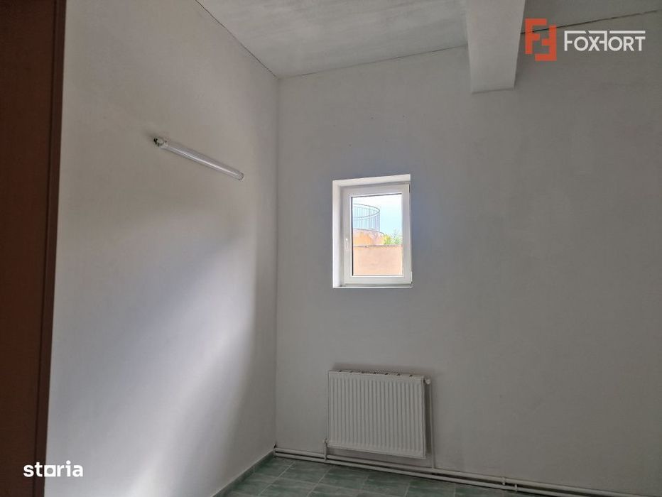 Spatiu comercial cu 16 incaperi - zona Mehala