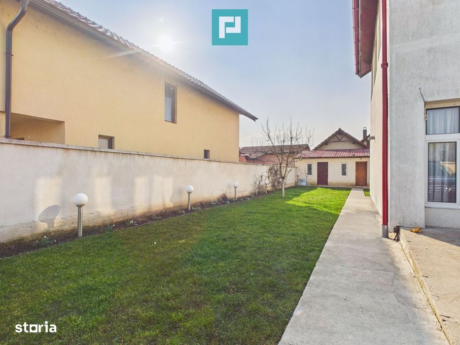 Casă individuală 8 camere - Dudeștii Noi