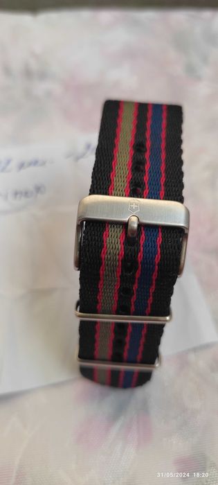 Каишка от силикон или текстил за часовник