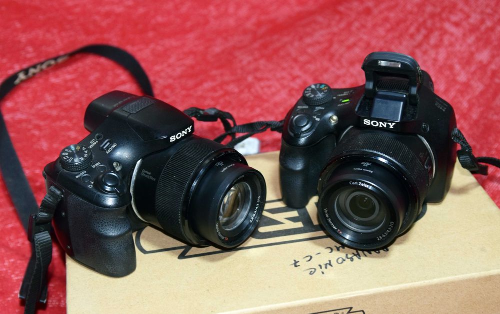 Aparat  foto Sony  DSC- HX 300