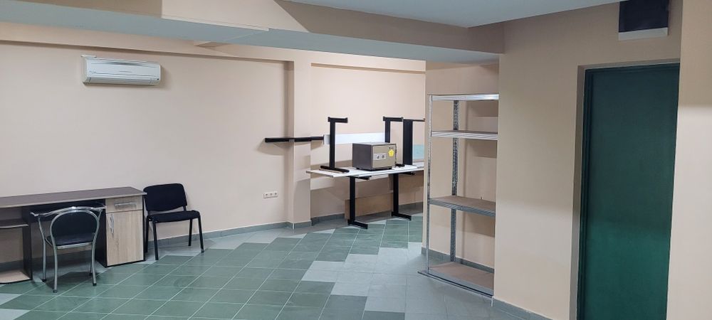 Дава се под наем Офис в Варна, Възраждане 1 - 85 кв.м за 357 € - Снимка #1