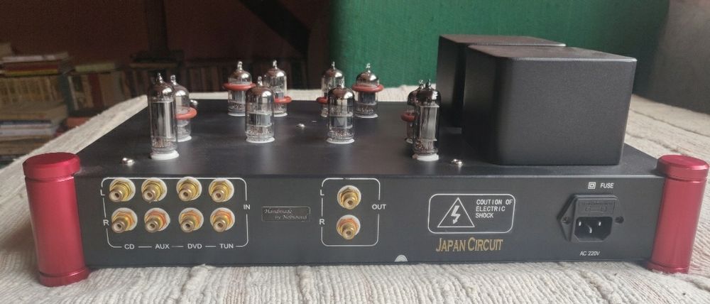 Preamplificator pe lămpi