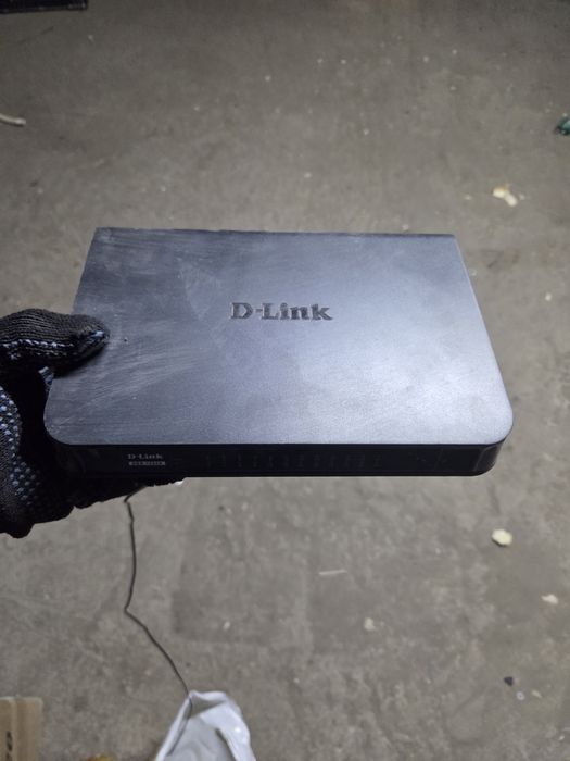 Хаб 24 портовый длинк 100 мб/с