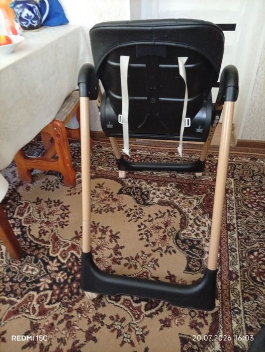 Детский стульчик для кормления