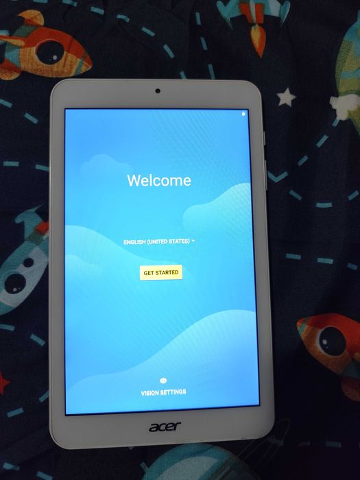 Таблет-Iconia One 8