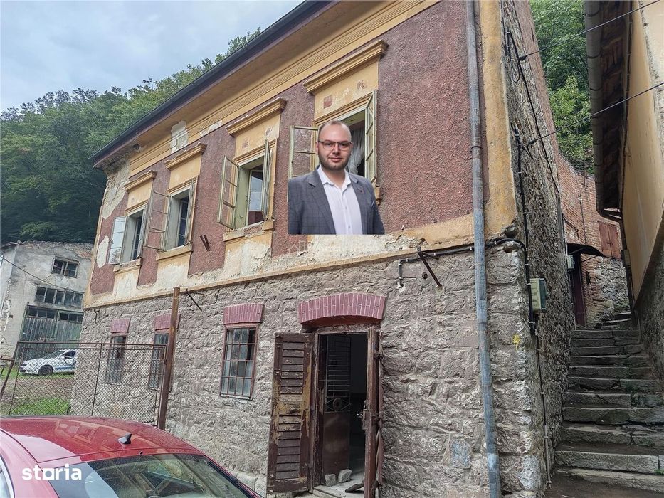 Oravita, Casa cu Spatiu Comercial, Zona Lacul Mic, Pret Negociabil