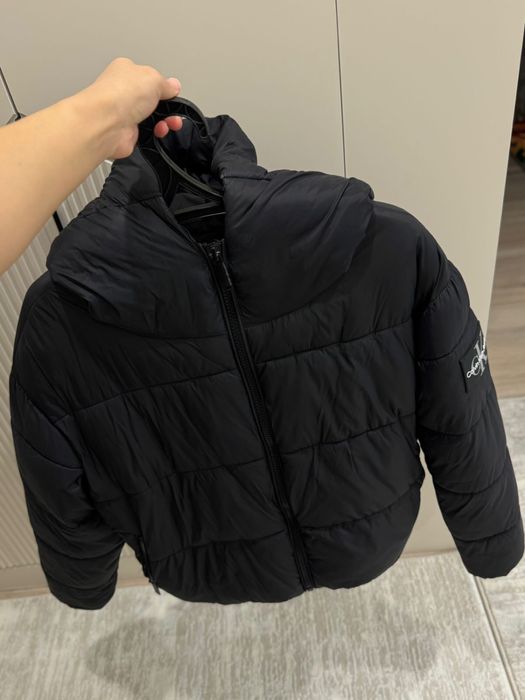 Продам куртку от Calvin Klein