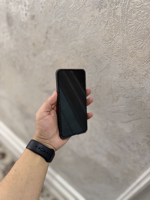 Samsung S25 FE Ranggi qora sotiladi