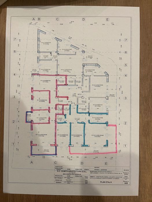 Vând apartament 3 camere ÎMPĂRATUL Traian 82