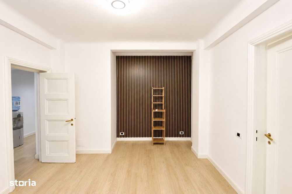 Apartament cu 3 Camere Potrivit pentru Birou - Victoriei