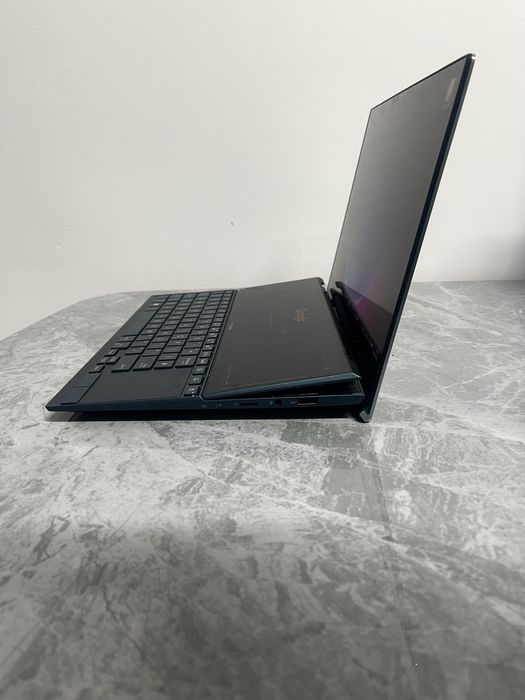 ASUS ZenBook Duo 14 – i5 11th Gen / 16GB RAM / 2 ECRANE / SUPER OFERTĂ