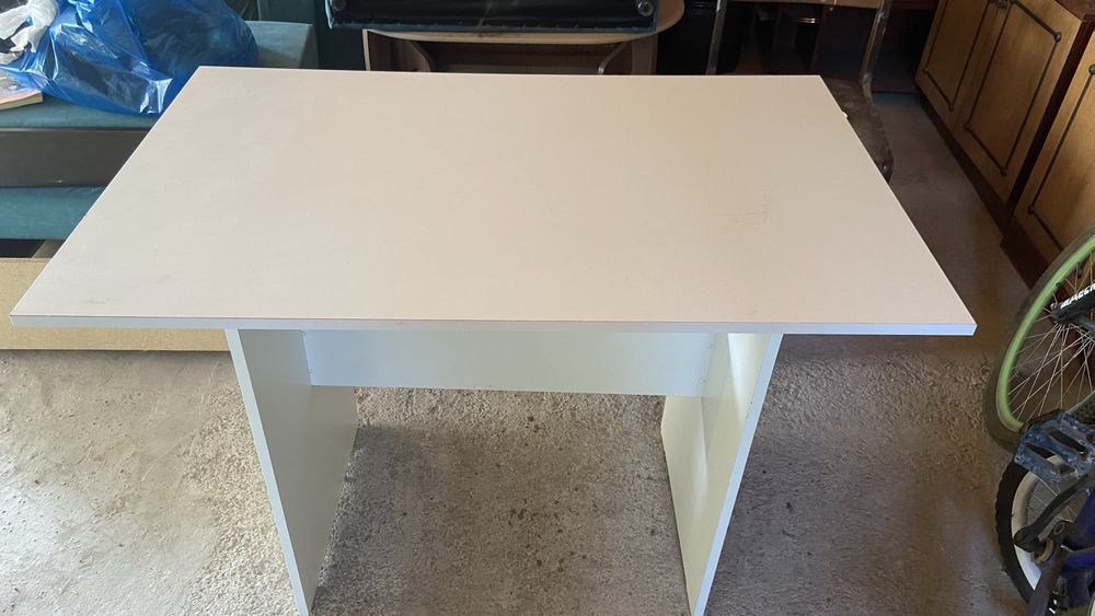 Кухонный стол бббб