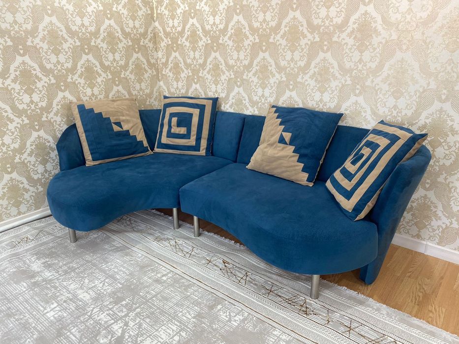 Чистый диван без запаха