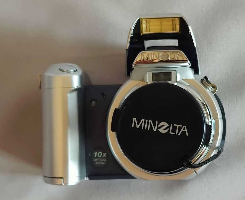 MINOLTA DIMAGE Z1, zoom optic 10X, ca nou!