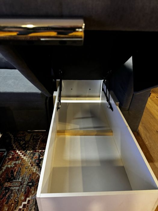 Нов диван, в перфектно състояние