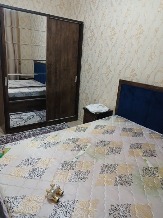 2 xonali kvartira sotiladi