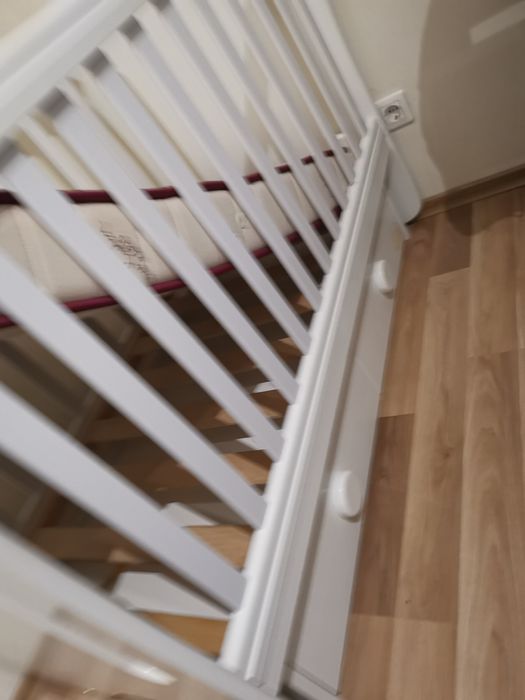 Дървено бебешко/детско легло Lorelli Matrix New с матрак Pierre Cаrdin