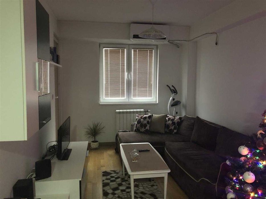 Дава се под наем Тристаен апартамент в Бургас, Зорница - 90 кв.м за 459 € - Снимка #2