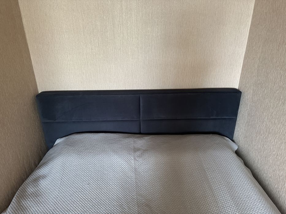 Продам кровать с матрасом